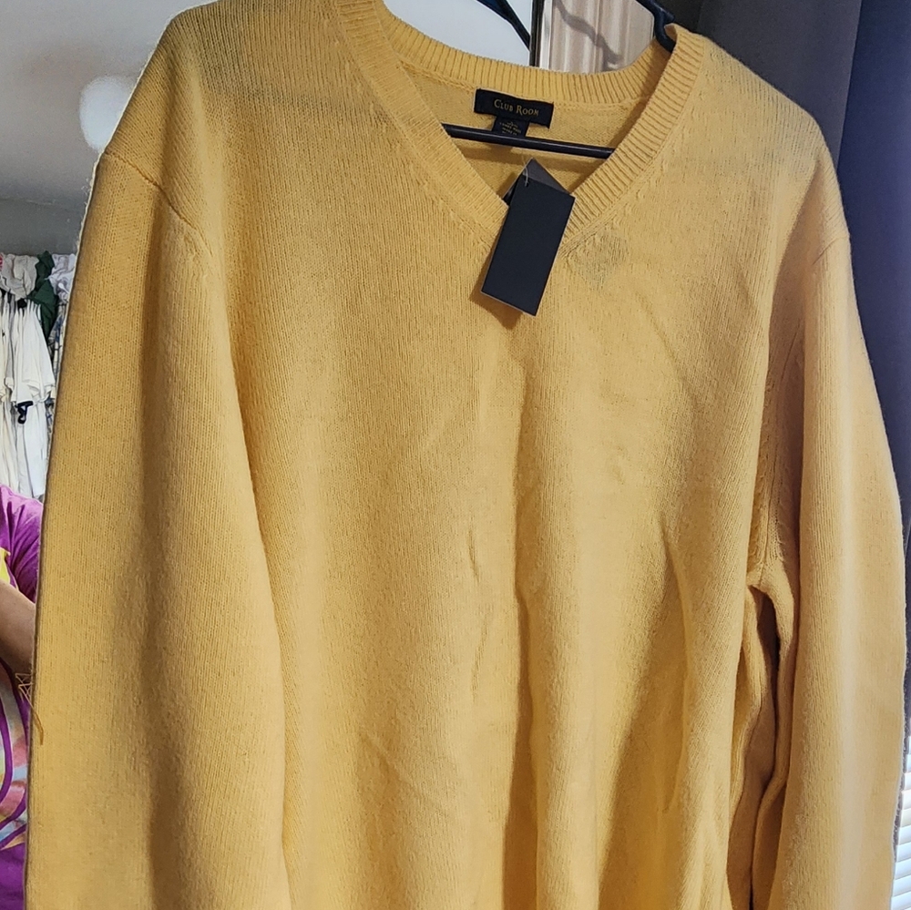 100% Lambswool Sweater